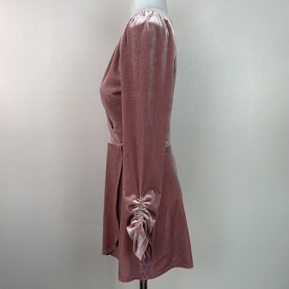 Urban Outfitters Romper XS Dusty Pink Velvet Wrap-Front Long Sleeve Stretch - Picture 6 of 16